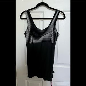 Lululemon workout top